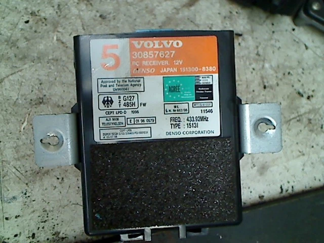 CENTRALINA MOTORE Volvo V40 (VW) Combi 1.8 16V (B4184S2) 2000 30857627 - Immagine 1 di 1