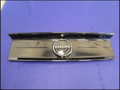 2018-2023 Ford Mustang GT Bullitt S550 Rear Finish Panel Tail Cover Camera 2695 - Image 1 of 4