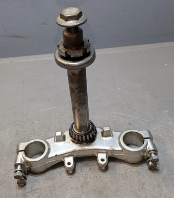 Abrazaderas de horquilla triple abrazadera inferior Yamaha YZ80 vástago de dirección 1984-1992 Foto 1 de 3