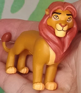 Disney Just Play Der König der Löwen Erwachsene Simba 2" Figur - Bild 1 von 7