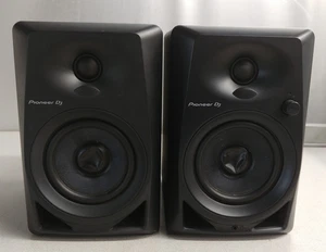 Pioneer DJ DM-40 Active Monitor Speakers - Picture 1 of 11