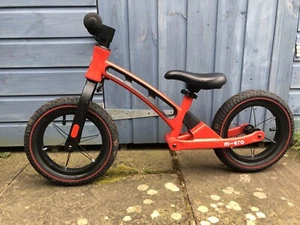 Red Micro Kids Balance Bike Alternative To Learning With Stabilisers - Picture 1 of 14