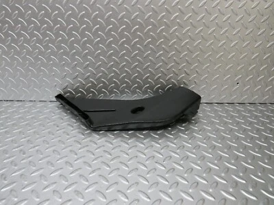 ♂25137♂ Mercedes-Benz W201 190D ventilación calentador de conducto de aire derecho 2018312246 Foto 1 de 4