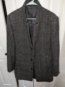Express Men's Jacket. Black and Grey Houndstooth. Size: 42R. - Picture 1 of 4