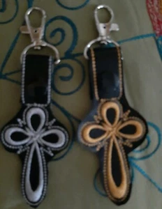 NEW EMBROIDERED CROSS KEY RING KEY FOB LUGGAGE TAG PURSE GOLD or SILVER & BLACK - Picture 1 of 4