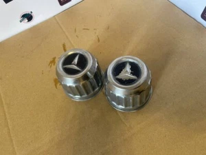 OEM Toyota EA86 KE70 KP61 AA60 GX61 Celica Starlet Hub cap, Central cap JDM - Picture 1 of 3