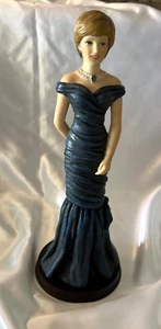 Resin Statue Of Princess Diana - Picture 1 of 4