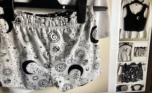 NEW 2 x AGE 5-6 YRS F&F BLACK/WHITE MOON/STARS SHORT PYJAMAS - Picture 1 of 5