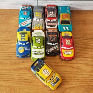 Disney Pixar Cars Película Die-Cast Mixto Pista de Carreras Lote De Colección de 9 M10 - Imagen 1 de 10