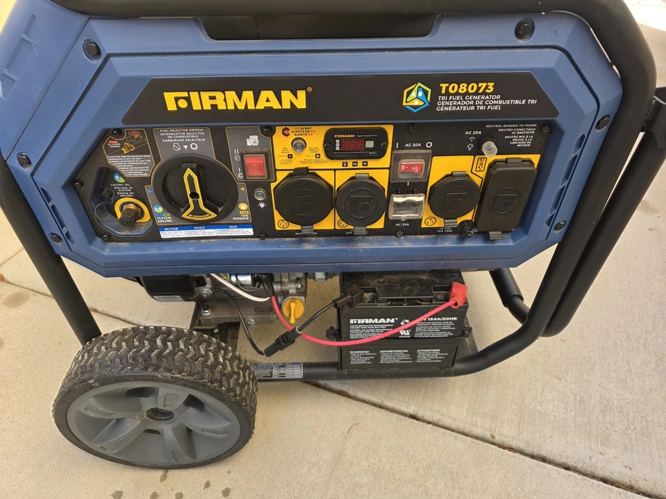  firman 10,000 watt  220v and 110v  50 amp rv  outlet 30 amp rv  outlet 4x110v  - Image 1 of 4