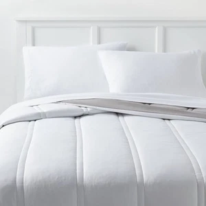 King Lofty Microfiber Comforter White - Room Essentials: Midweight, Plain - Picture 1 of 4