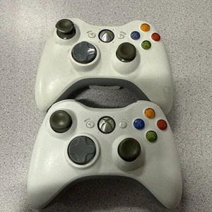 Official Microsoft Xbox 360 White Controller Working Fast Ship Need Clean Repair - Picture 1 of 10