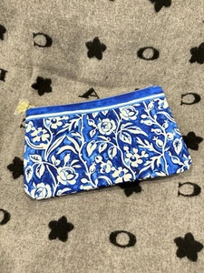 NEW! Estée Lauder limited makeup bag - Picture 1 of 4