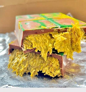 BUY 3 - 1  EXTRA FREE Dubai Chocolate Pistachio Kunafa Bar Viral 300 grams - Picture 1 of 4