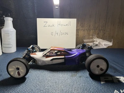 Buggy Team Associated B7 2WD - Imagem 1 de 4