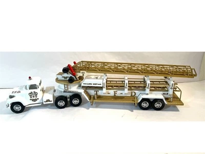 Tonka TFD No. Воздушная лестница для пожарной машины с кабиной и лапкой 5 шт. — заказная - Изображение 1 из 4