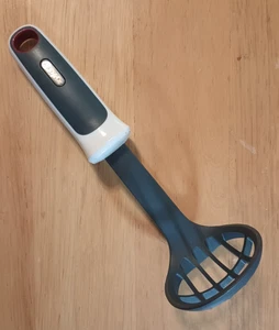 New Zyliss Slotted Ladle 8" Spoon Masher Scoop Gray Ergonomic Handle - Picture 1 of 5