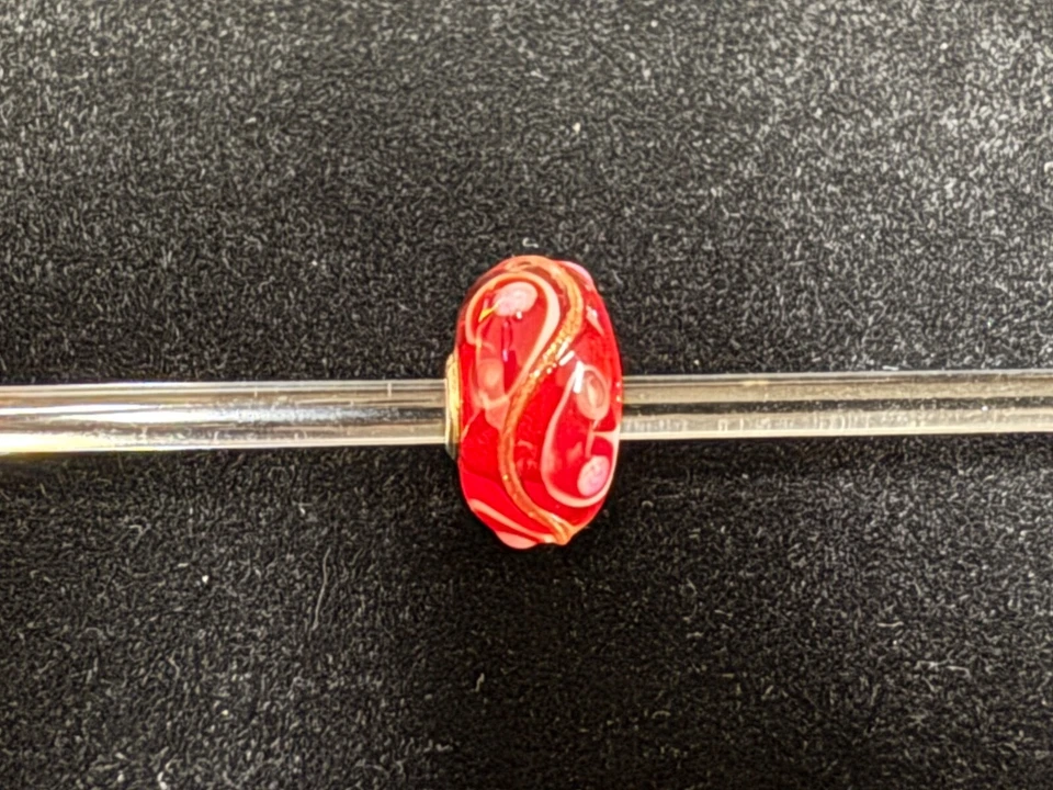 Trollbeads Único ÚNICO Cuentas Rojo Verdadero - Nuevo Foto 1 de 1