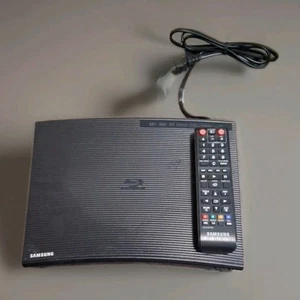 Samsung BD-J5700 Blu-ray & DVD Player Wi-Fi Streaming w/ Remote TESTED - Picture 1 of 12