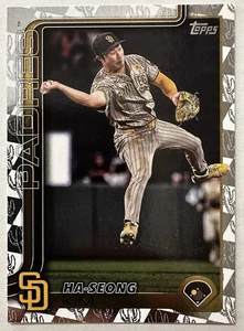 2025 Topps Spring Training Foil Card #175 Ha-Seong Kim San Diego Padres - Foto 1 di 6