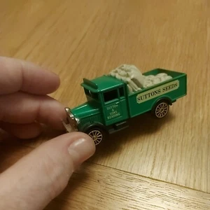 Corgi Morris Truck. Sutton Feeds. Mint condition. No box.Green. - Picture 1 of 5