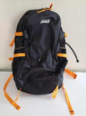 Mochila de senderismo/camping Coleman negra y amarilla Foto 1 de 4