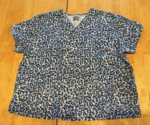 *FLAW* Butter-Soft Scrub Top Blue Patterned Women’s Plus Size 3X Short Sleeve - Picture 1 of 3