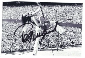 Ted Nugent signed Autogramm 4 x 6 Foto Sänger Aktivist B - Bild 1 von 1