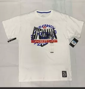 Nike CZ9094-100 NY vs NY Dyckman Crown Streetball Turnier T-Shirt unverbindliche Preisempfehlung des Herstellers 45 P19 - Bild 1 von 7