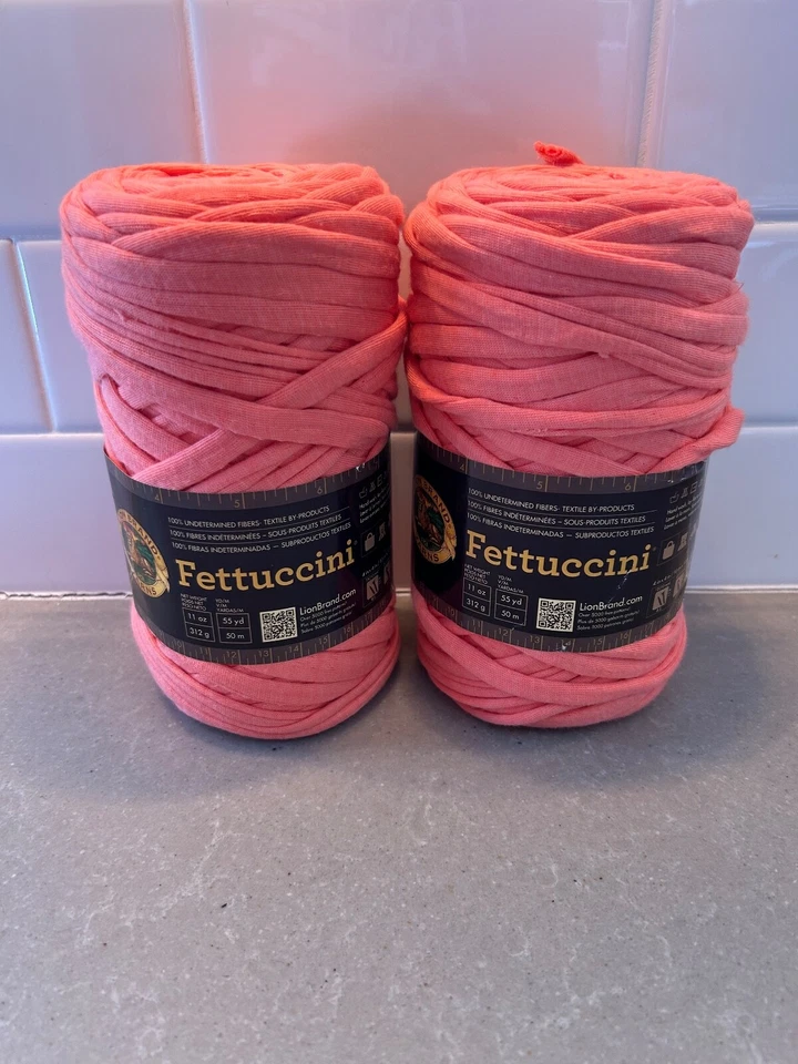 NEW 55 Yards Bulky Cotton T-Shirt Yarn DIY Fettuccini #752 Knit Crochet 11 Oz - Image 1 of 4