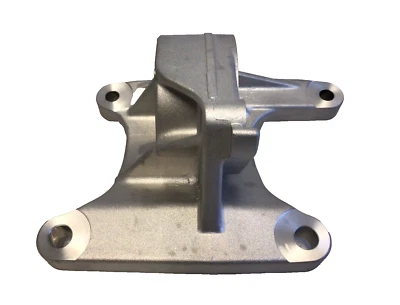 2013-2021 Genuine Nissan Right Support Bracket NV200  39780-JD305 - Image 1 of 4