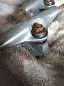 5.0" Tensor Alloy Trucks and hardware - Picture 1 of 4