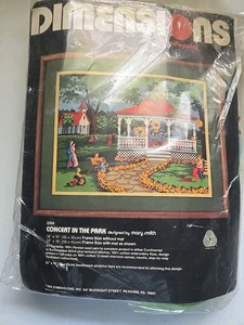 Dimensions Needlepoint Kit Concert In The Park Mary Smith Design Wool Yarn 1982 - Bild 1 von 4