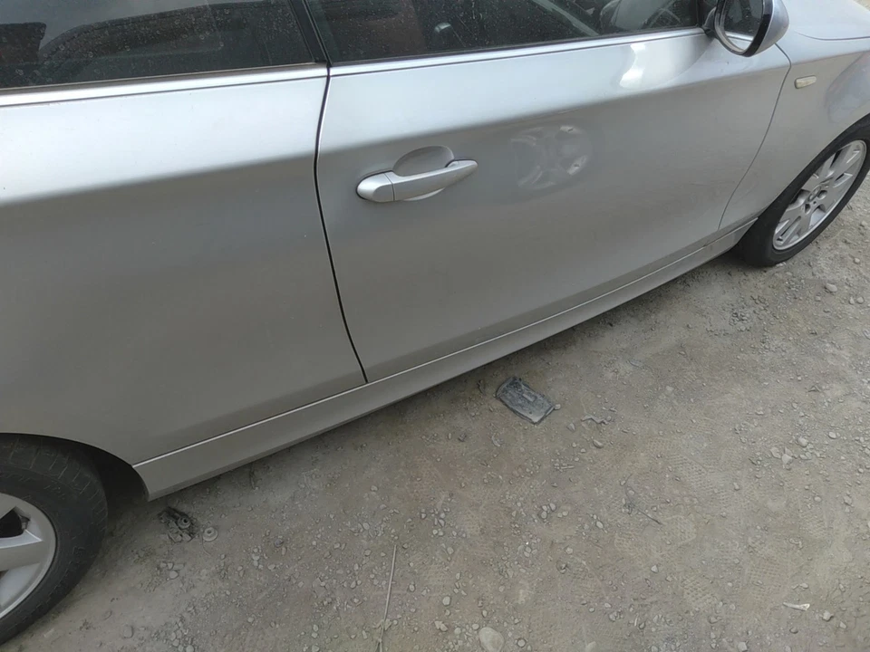 10 BMW 128I Rocker Moulding Right Passenger Side Foto 1 de 1