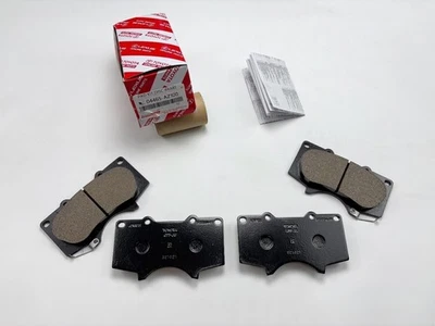 Оригинальные сменные передние тормозные колодки для Toyota Tacoma 04465-AZ100 04465-AZ200 от оригинального производителя - Изображение 1 из 4