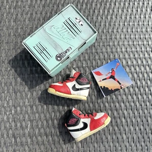 Nike Air Jordan 1 Chicago 1985 Original Vintage NBA Jersey Enfant 2C 17 - Picture 1 of 14