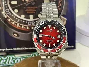 Seiko Red Dial Watch - 7002-7001 Classic Automatic Diver Serviced Refurbished - Picture 1 of 8