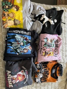 lot of 5 girls anime hoodies and one sweater - Picture 1 of 11