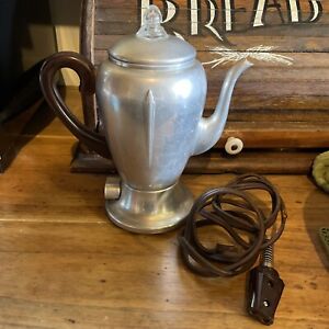 Vintage Mirro-Matic 8 Cup Electric Percolator Coffee Pot 102M Art Deco Retro 