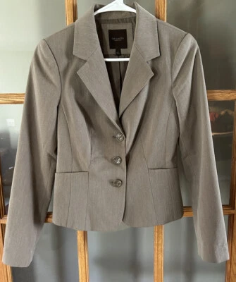 Traje Blazer Mujer The Limited Collection Talla 0 Beige Tres Botones Usado en Excelente Condición Foto 1 de 4