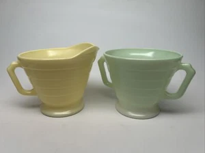 CREMA Y AZÚCAR PASTEL PLATONITA TONO MODERNO AVELLANO DE COLECCIÓN - VERDE Y AMARILLO EE. UU. - Imagen 1 de 7