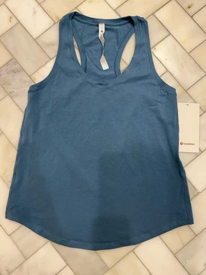 Camiseta sin mangas Lululemon Love talla 6 azul utilitario nueva con etiquetas $38 Foto 1 de 4