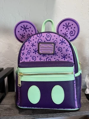 Mini Mochila Alicia en el País de las Maravillas Loungefly Sombrerero Loco Parques Disney Foto 1 de 4