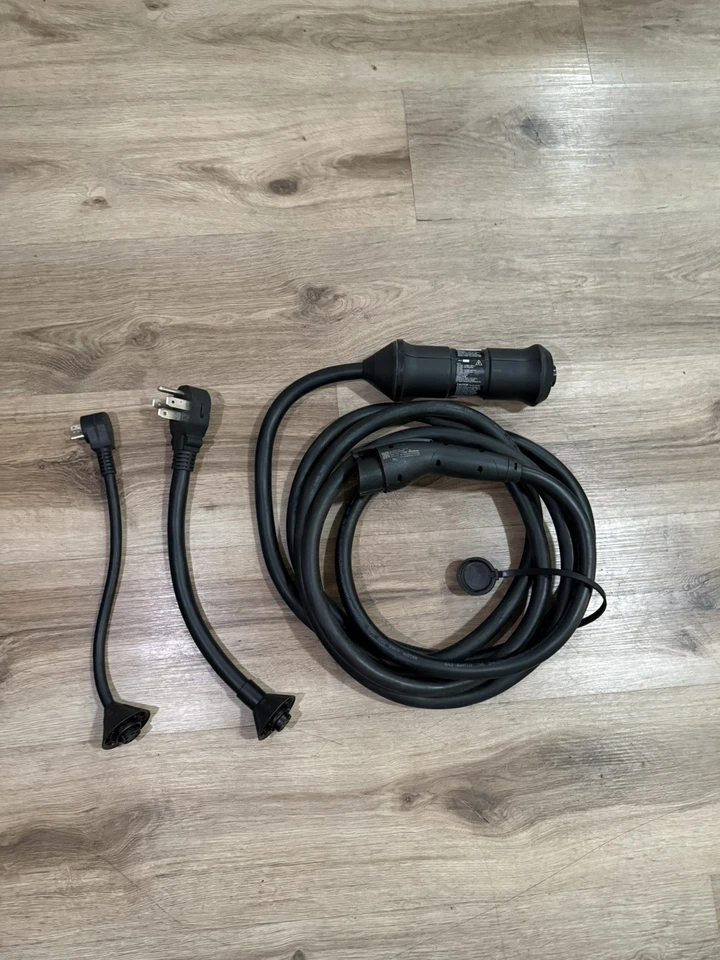 Cable de carga Polestar/Volvo EV modo 2 cargador de doble voltaje, 40A, 120v/240v OEM Foto 1 de 3