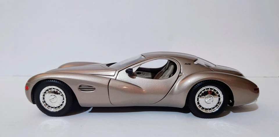 1:18 Diecast 1995 Chrysler Atlantic Concept Car By Guiloy Top Line - Image 1 of 4