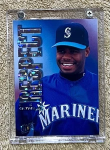 1996 KEN GRIFFEY JR. ULTRA RESPECT #2 COLLECTIBLE BASEBALL CARD - Picture 1 of 3