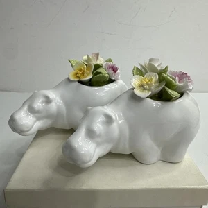 2 estatuillas de hipopótamo Crown Staffordshire con flores de porcelana Inglaterra porcelana porcelana de hueso - Imagen 1 de 17