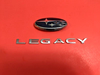 Subaru Legacy 2005-2009 emblema de la tapa del maletero trasero logotipo OEM Foto 1 de 2
