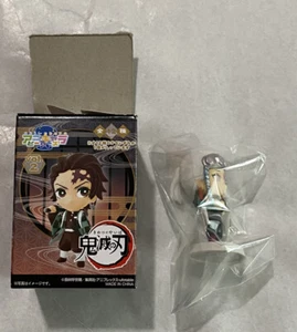 Demon Slayer: Kimetsu No Yaiba caja ciega - abierta - mini Tengen Uzui volumen 2 - Imagen 1 de 3