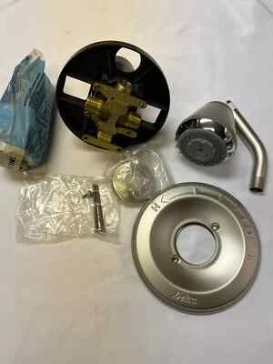 Borde de bañera/ducha para monitor Delta 1448-NCLHP Foto 1 de 2